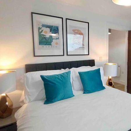 Appartement Luxury 2 Bed 2 Bath Flat Near Old Trafford à Manchester Extérieur photo