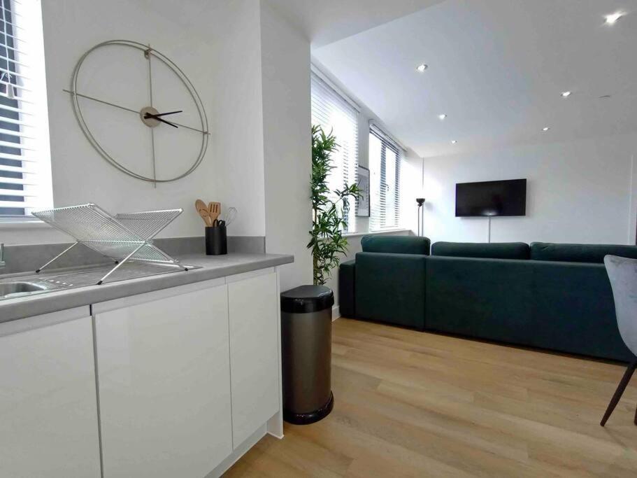 Appartement Luxury 2 Bed 2 Bath Flat Near Old Trafford à Manchester Extérieur photo