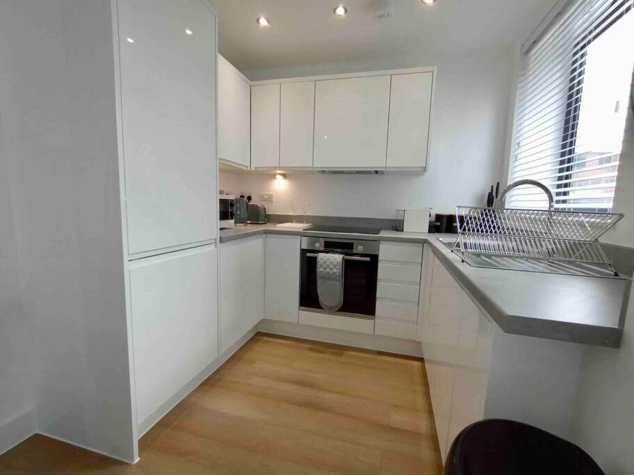 Appartement Luxury 2 Bed 2 Bath Flat Near Old Trafford à Manchester Extérieur photo
