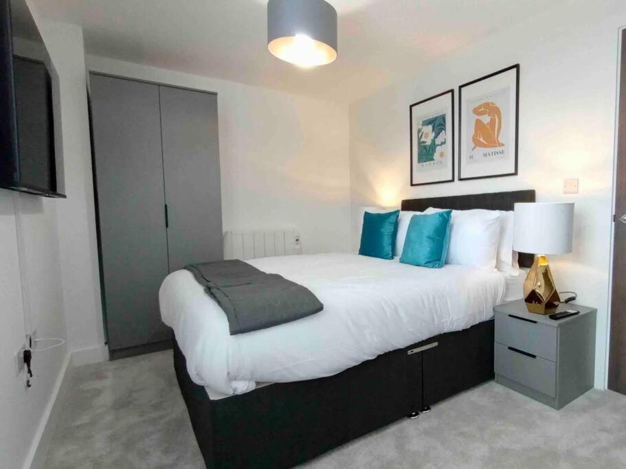 Appartement Luxury 2 Bed 2 Bath Flat Near Old Trafford à Manchester Extérieur photo